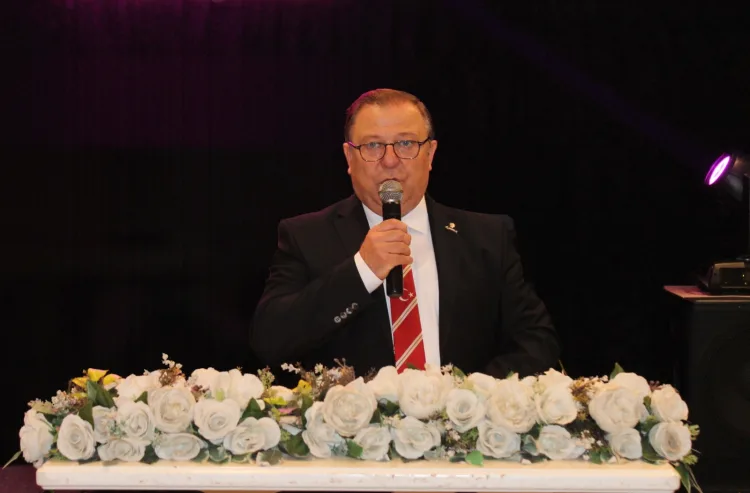 Bursalı emekliler Cumhuriyeti böyle kutladı