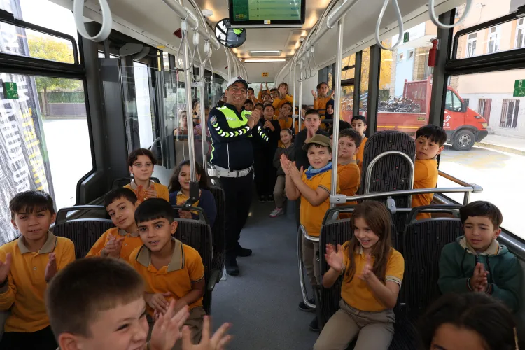 Konya'da 'Nezaket Otobüsü' bilinci artıyor
