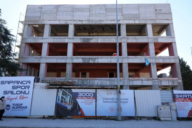 Sapanca’da gençlerin yeni merkezi yükseldi