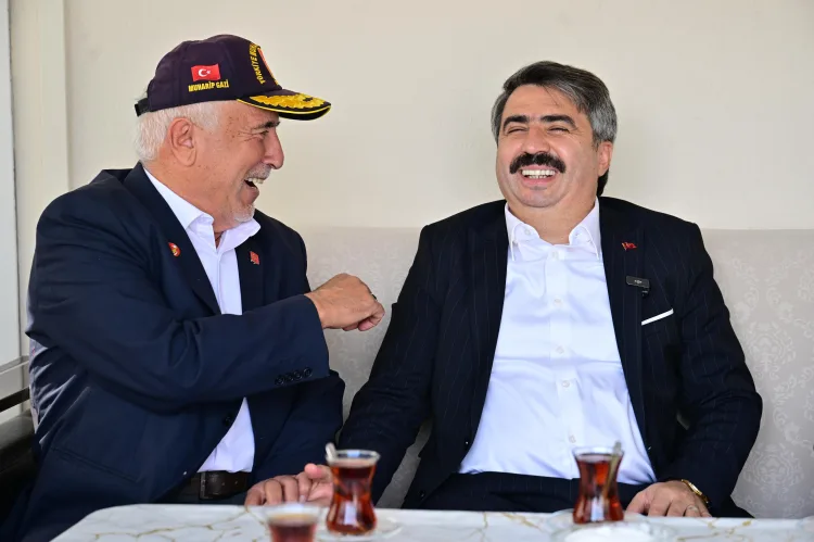 Bursa Yıldırım'da Başkan Yılmaz'dan vefa ziyareti