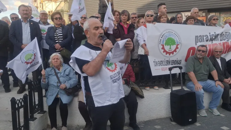 Keşan’da emeklilerden hayat pahalılığına karşı yürüyüş