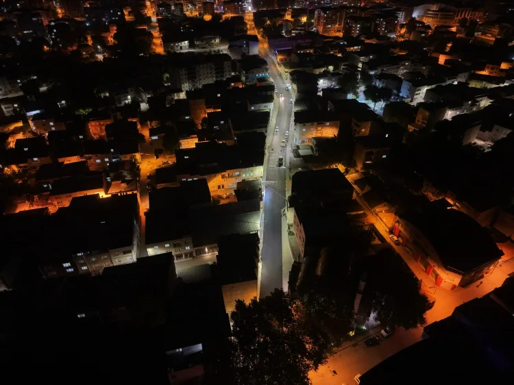 Bursa’da 2. Vatan Caddesi Gece Mesaisiyle Yenileniyor